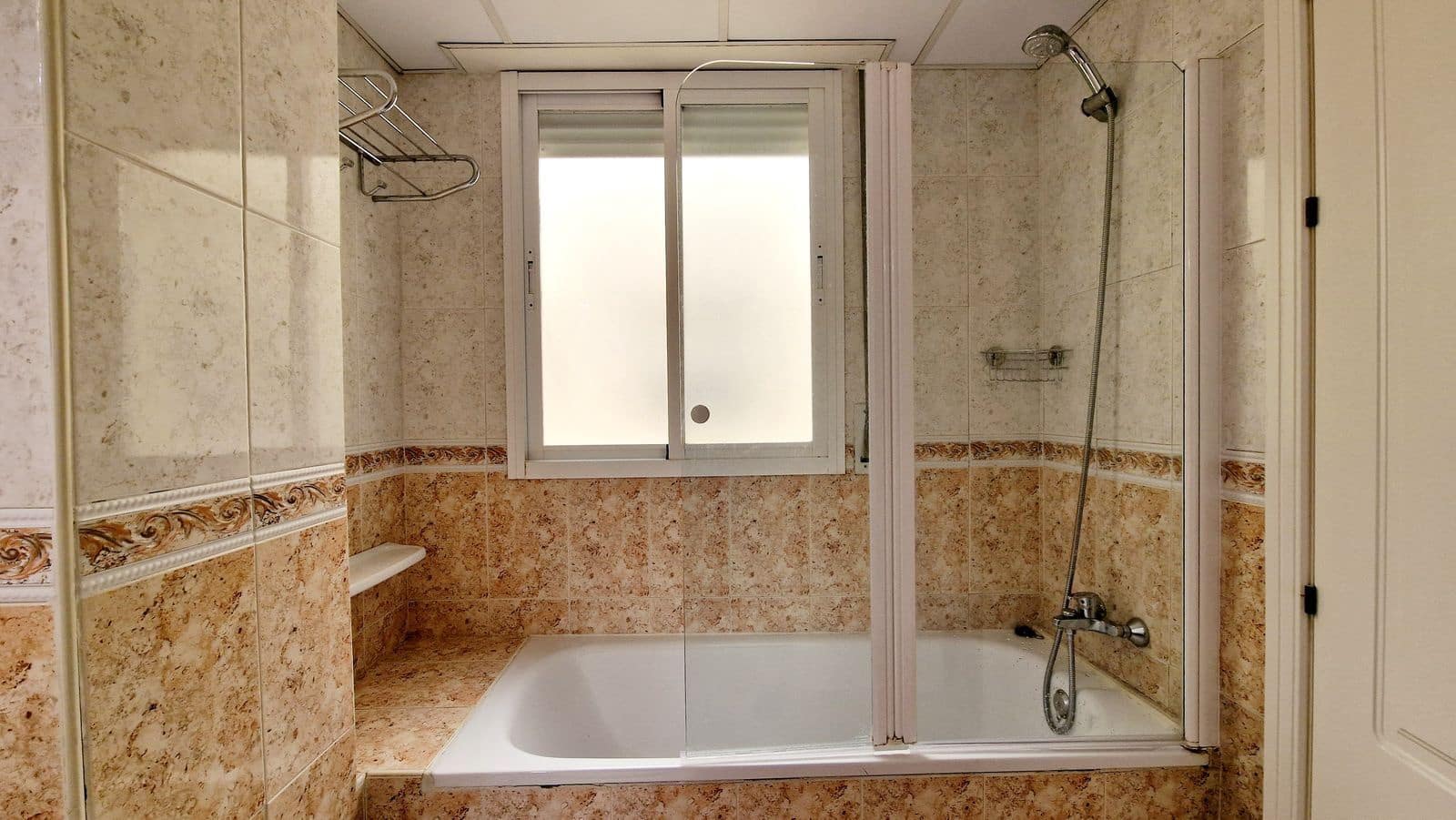 2 makuuhuone Huoneisto myytävänä paikassa Nueva Andalucia - 339 000 € (Ref: 9812112)