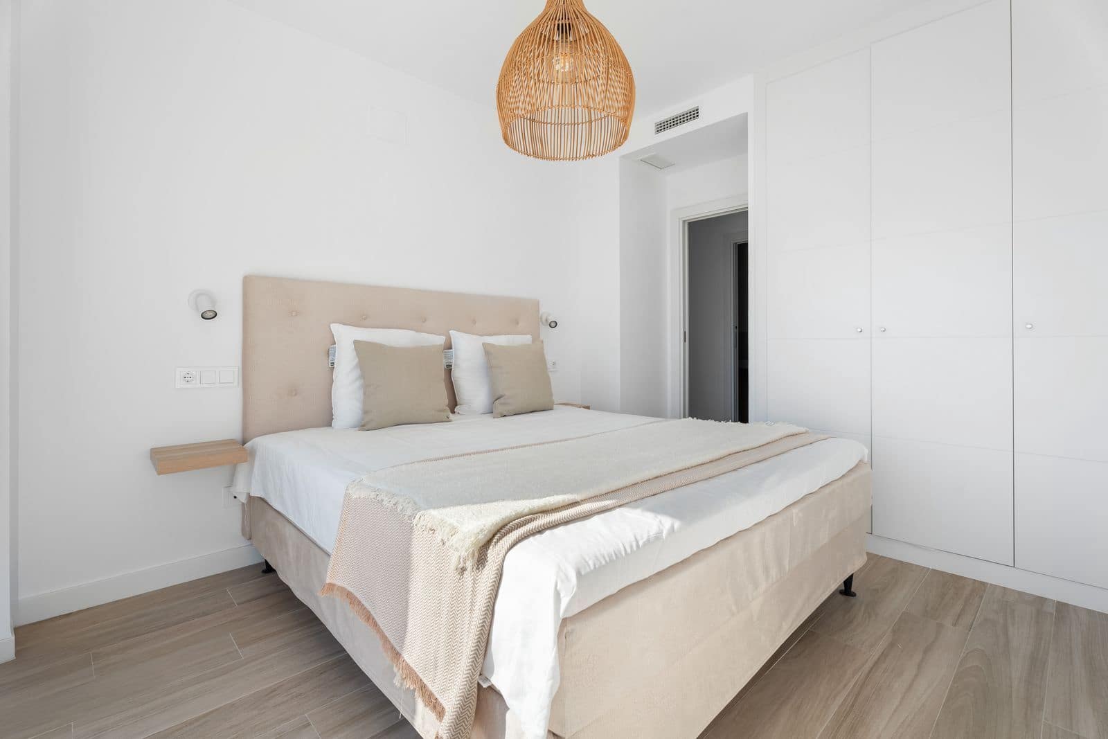 4 makuuhuone Huoneisto myytävänä paikassa La Cala de Mijas - 949 000 € (Ref: 9812113)