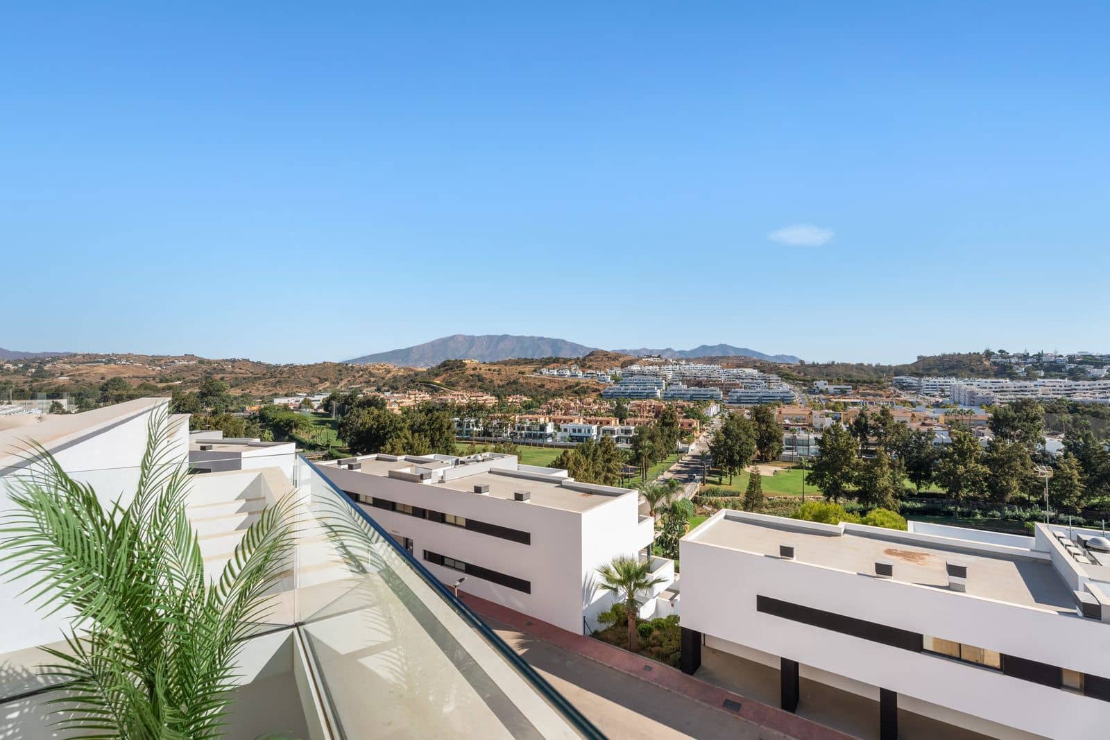 4 makuuhuone Huoneisto myytävänä paikassa La Cala de Mijas - 949 000 € (Ref: 9812113)