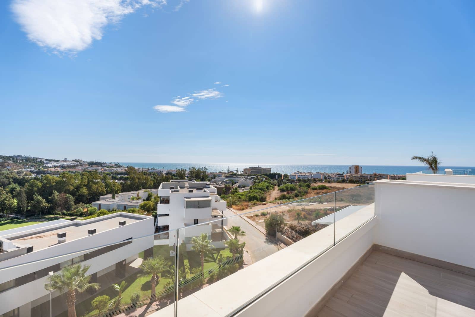 4 makuuhuone Huoneisto myytävänä paikassa La Cala de Mijas - 949 000 € (Ref: 9812113)
