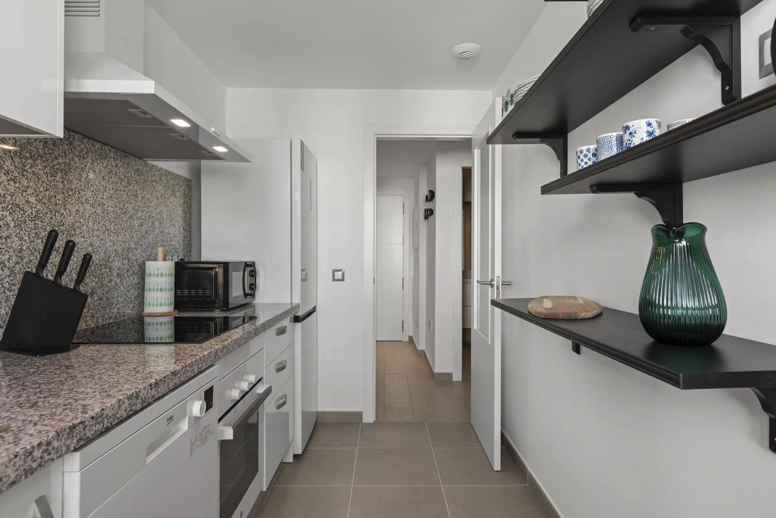 3 chambre Appartement à vendre à Estepona - 430 000 € (Ref: 9812114)