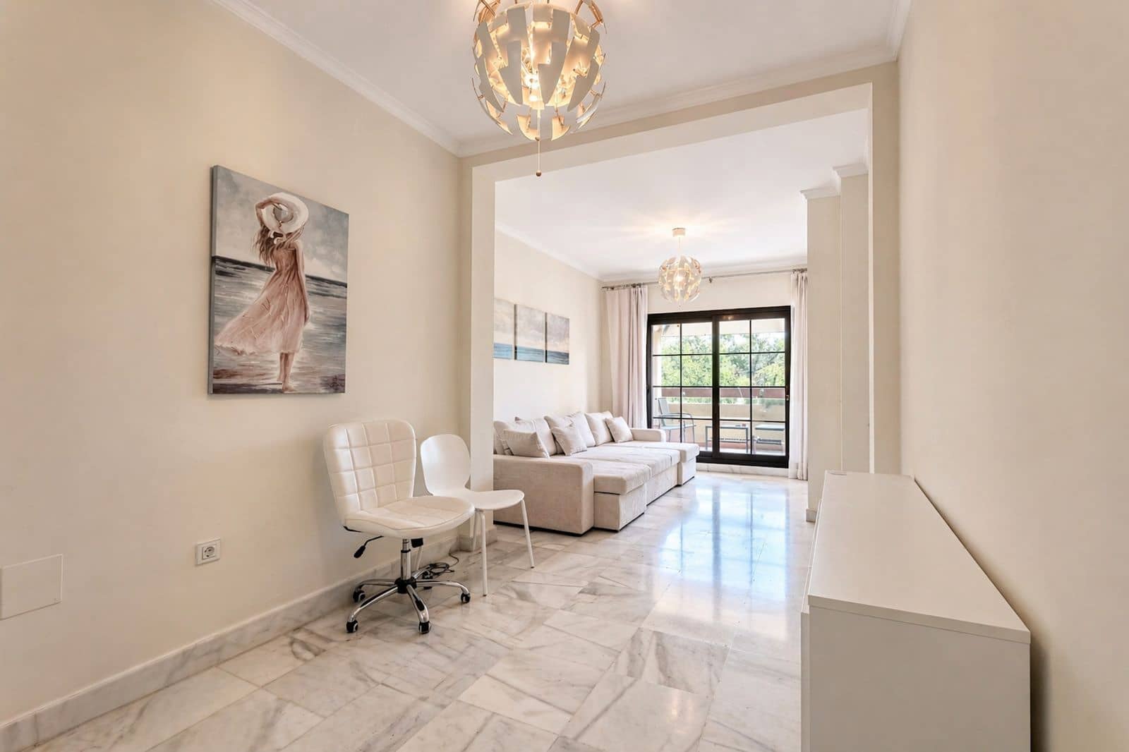 2 slaapkamer Appartement te koop in Estepona - € 450.000 (Ref: 9812116)