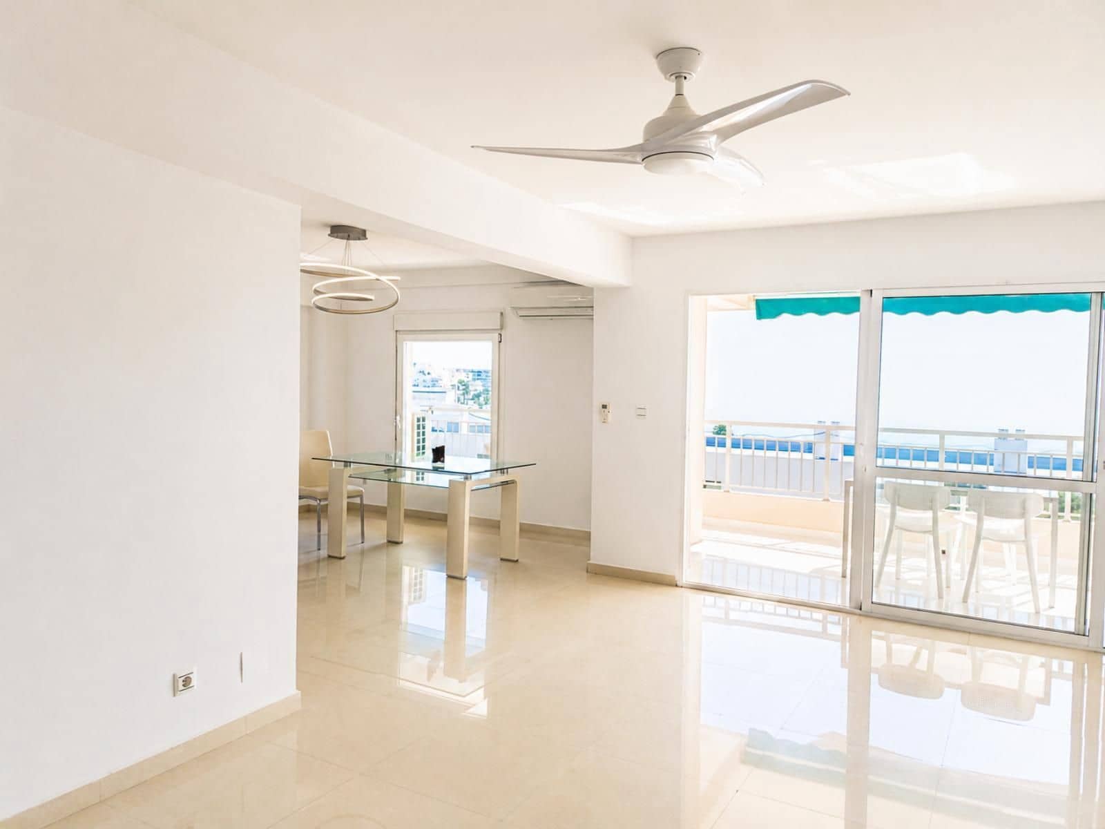 Apartamento de 3 habitaciones en Torremolinos en venta - 445.500 € (Ref: 9812118)