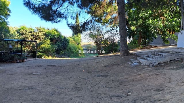 24 bedroom Townhouse for sale in Málaga city - € 1,790,000 (Ref: 9812123)