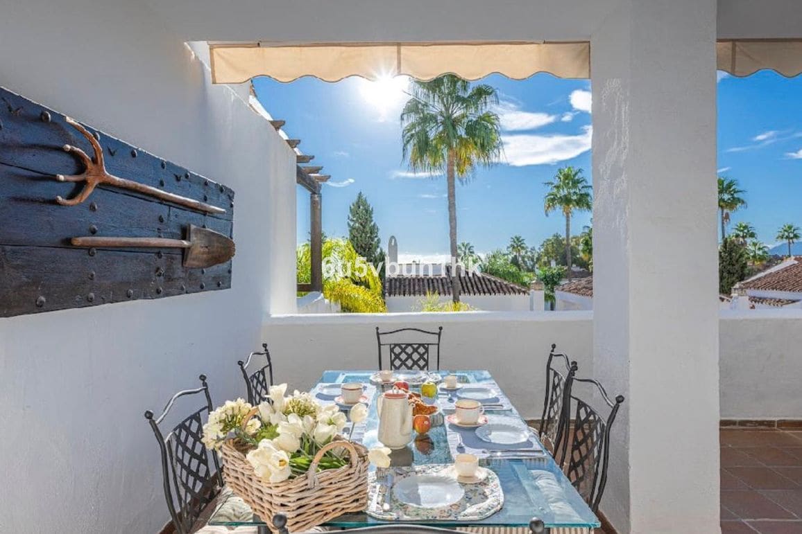 4 soveværelse Lejlighed til salg i Bahia de Marbella - € 1.350.000 (Ref: 9812124)
