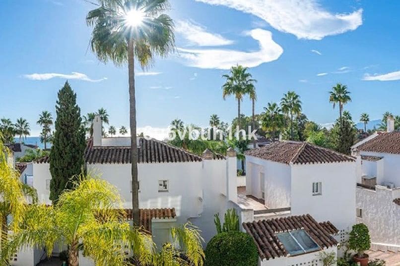 4 soveværelse Lejlighed til salg i Bahia de Marbella - € 1.350.000 (Ref: 9812124)