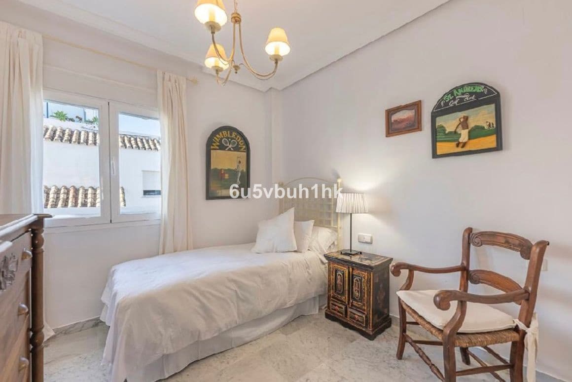 4 soveværelse Lejlighed til salg i Bahia de Marbella - € 1.350.000 (Ref: 9812124)