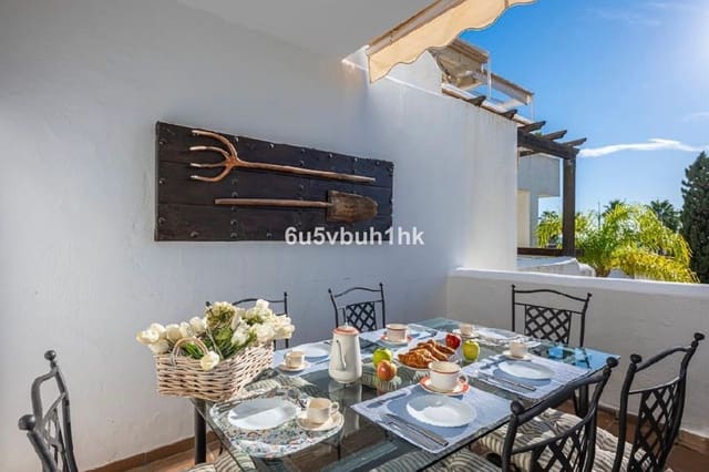 4 soveværelse Lejlighed til salg i Bahía de Marbella, Marbella - € 1.350.000 (Ref: 9812124)