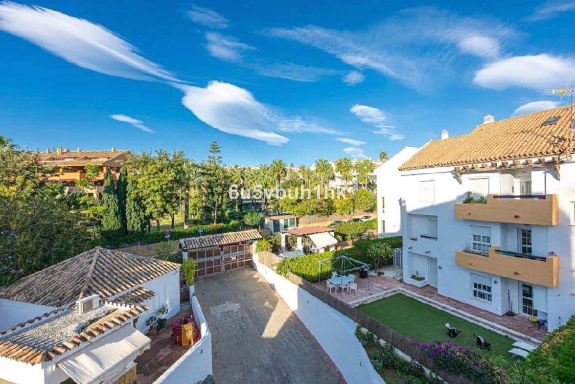 4 soveværelse Lejlighed til salg i Bahia de Marbella - € 1.350.000 (Ref: 9812124)