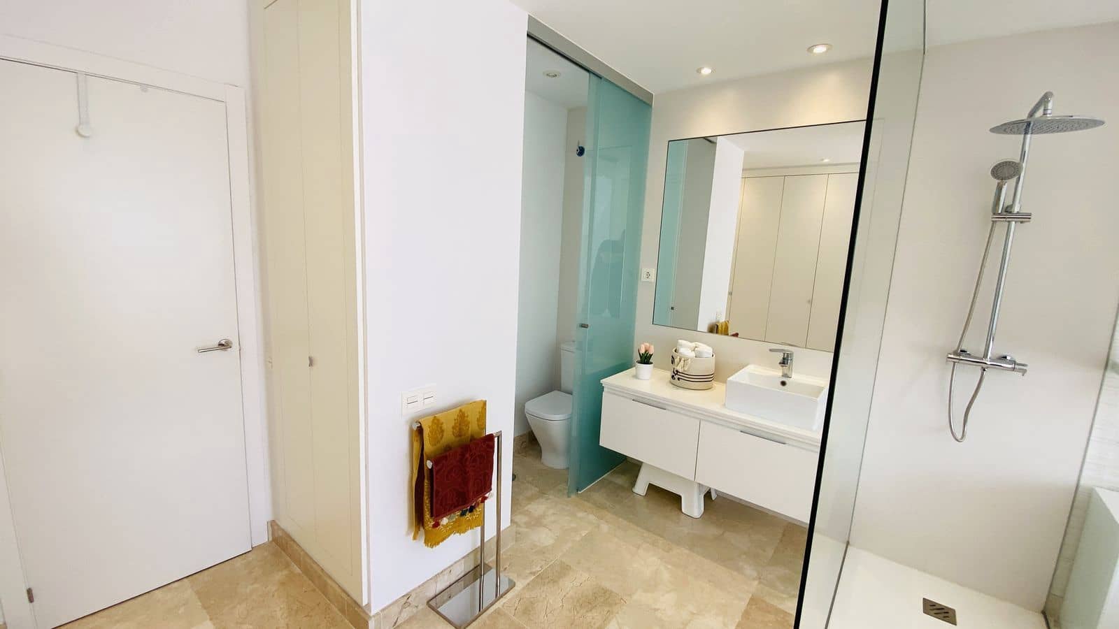 3 quarto Apartamento para venda em Benahavis - 619 000 € (Ref: 9812125)