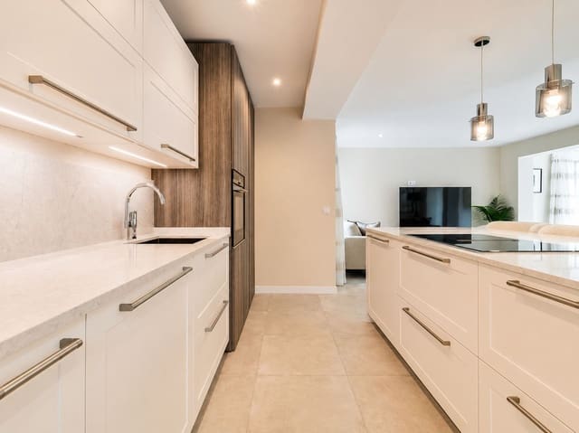 2 quarto Apartamento para venda em El Paraíso, Benahavís - 379 000 € (Ref: 9812126)