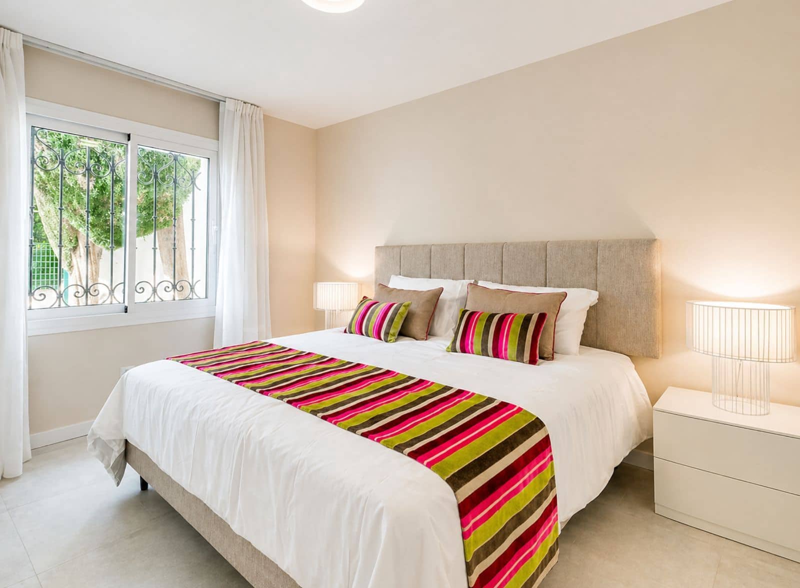 2 quarto Apartamento para venda em Benahavis - 379 000 € (Ref: 9812126)