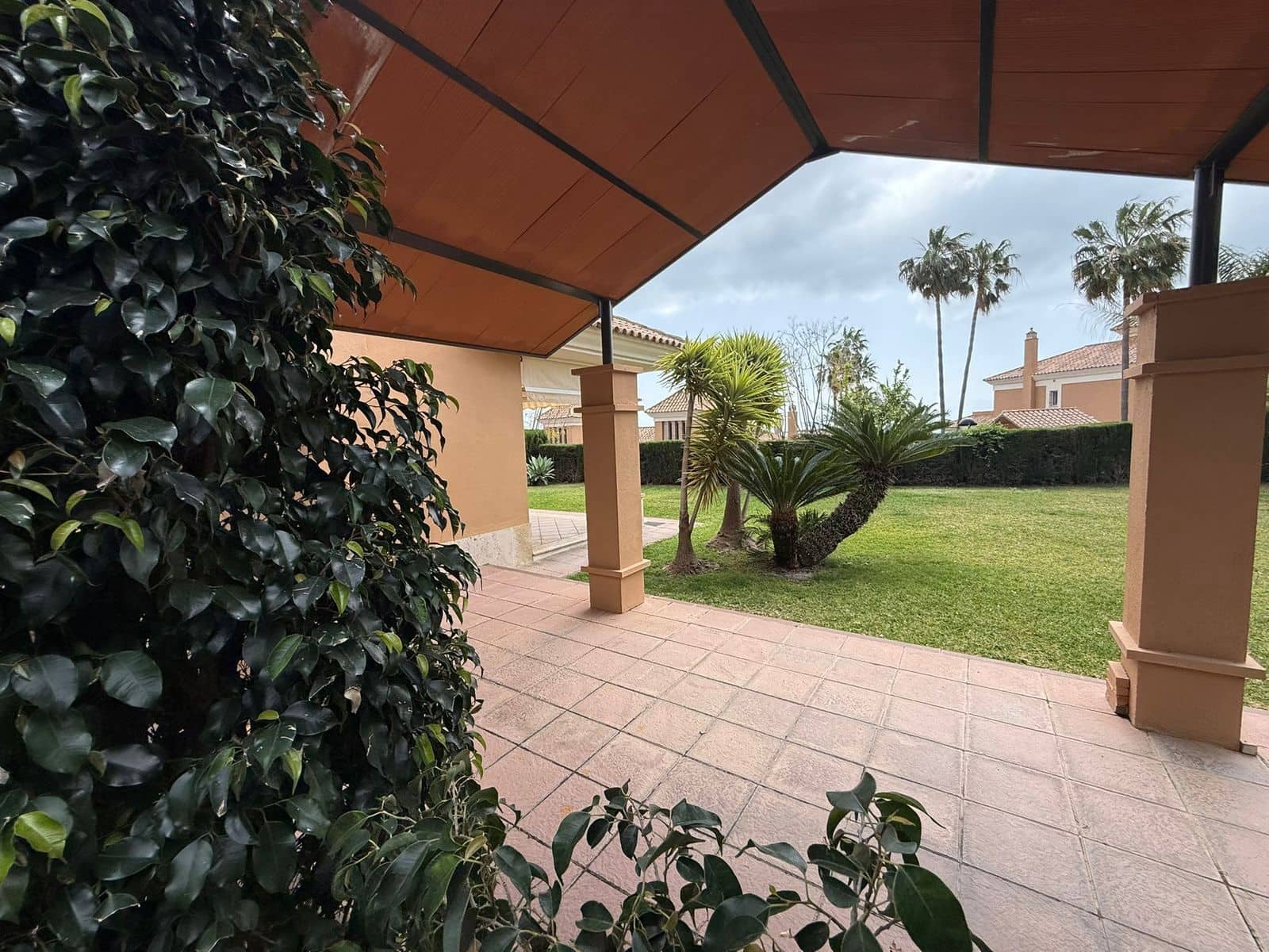 3 bedroom Townhouse for sale in Marbella - € 1,100,000 (Ref: 9812131)