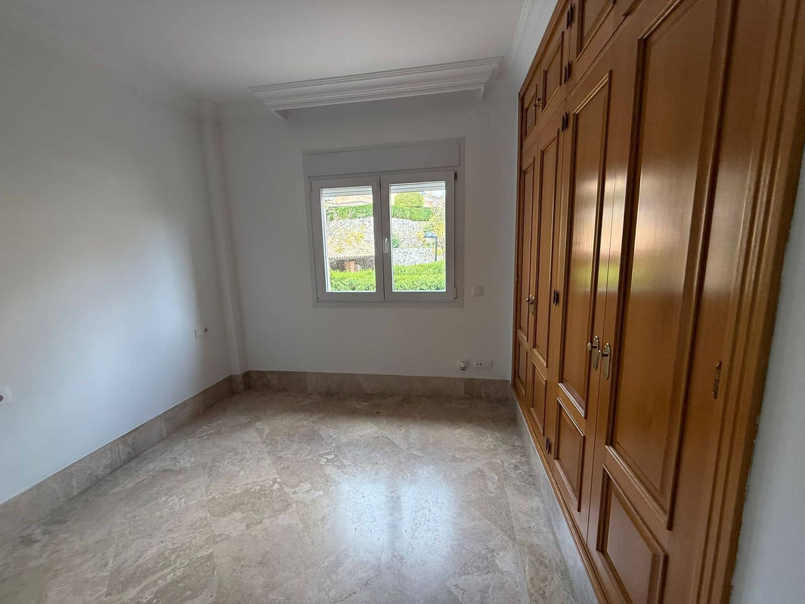 3 bedroom Townhouse for sale in Marbella - € 1,100,000 (Ref: 9812131)