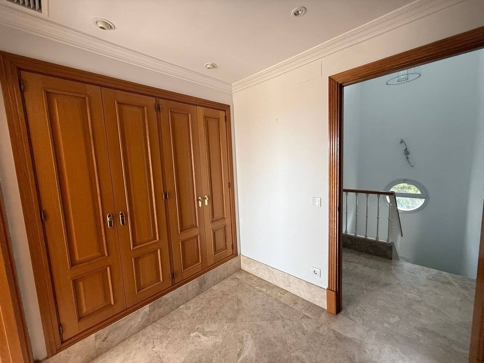 3 bedroom Townhouse for sale in Marbella - € 1,100,000 (Ref: 9812131)