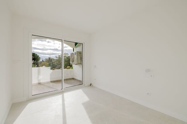2 soveværelse Lejlighed til salg i Artola, Marbella - € 371.000 (Ref: 9812143)