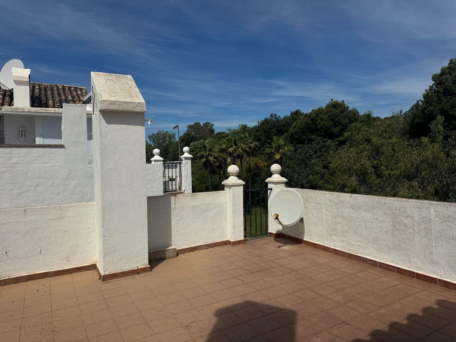 2 sypialnia Penthouse na sprzedaż w Marbella - 390 000 € (Ref: 9812144)