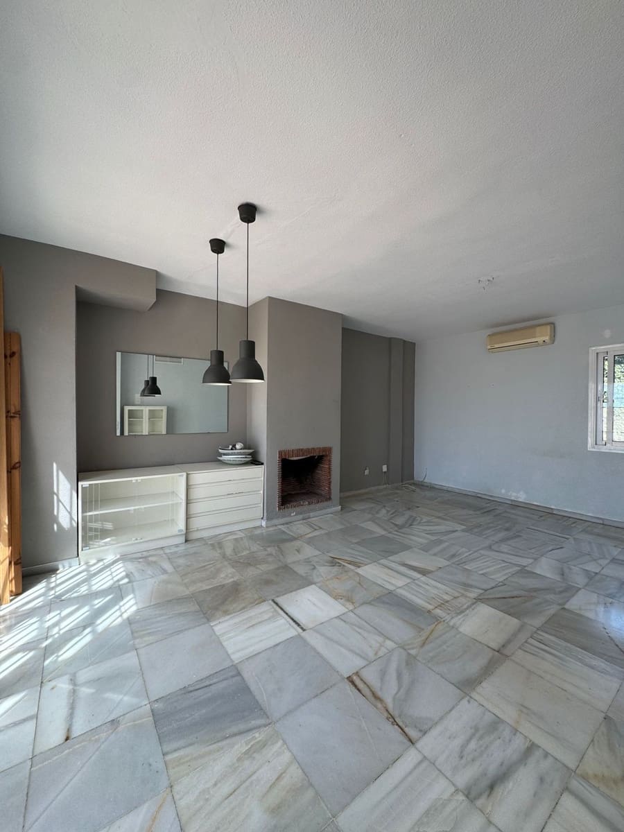 2 sypialnia Penthouse na sprzedaż w Marbella - 390 000 € (Ref: 9812144)