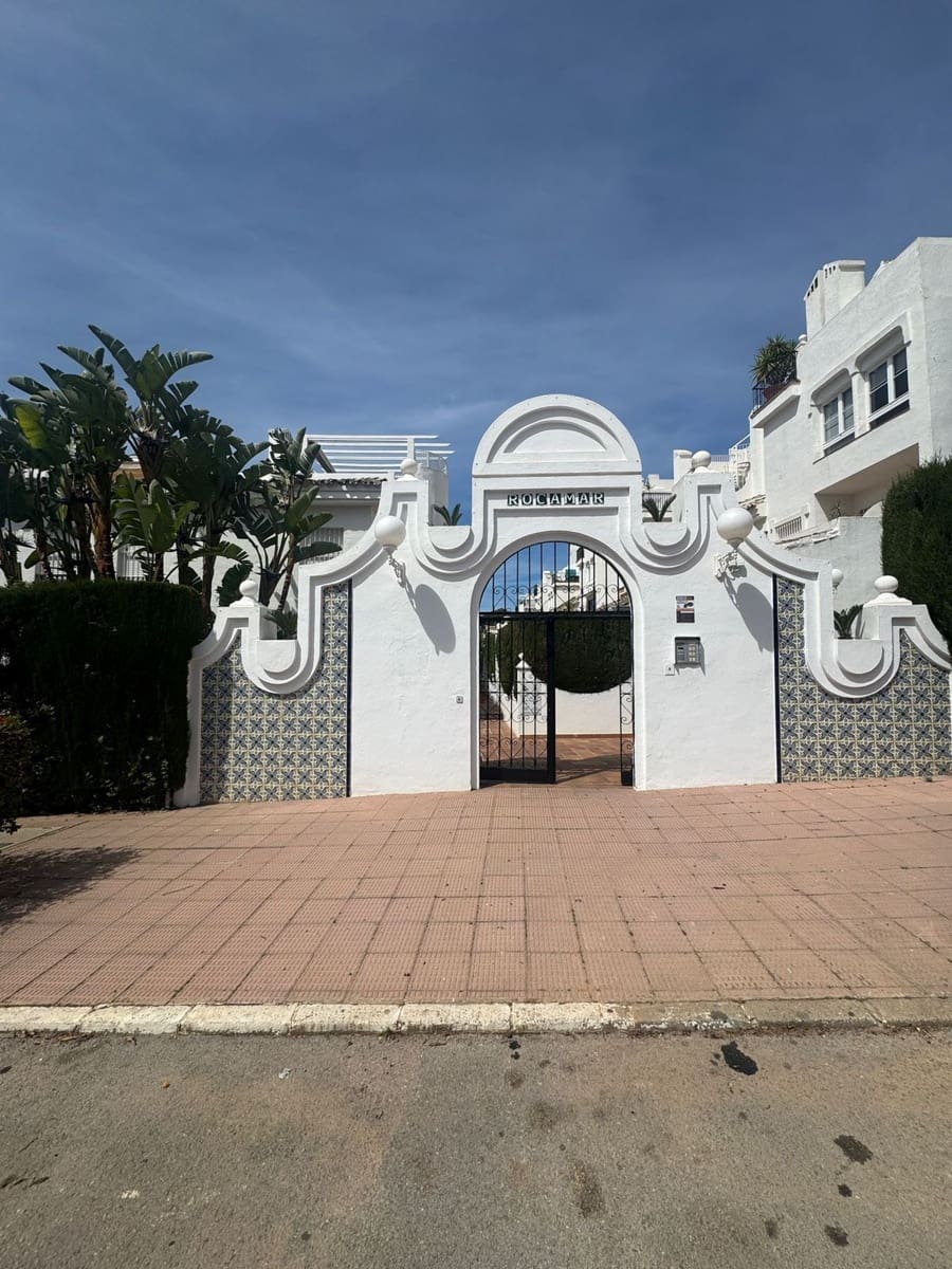 2 sypialnia Penthouse na sprzedaż w Marbella - 390 000 € (Ref: 9812144)