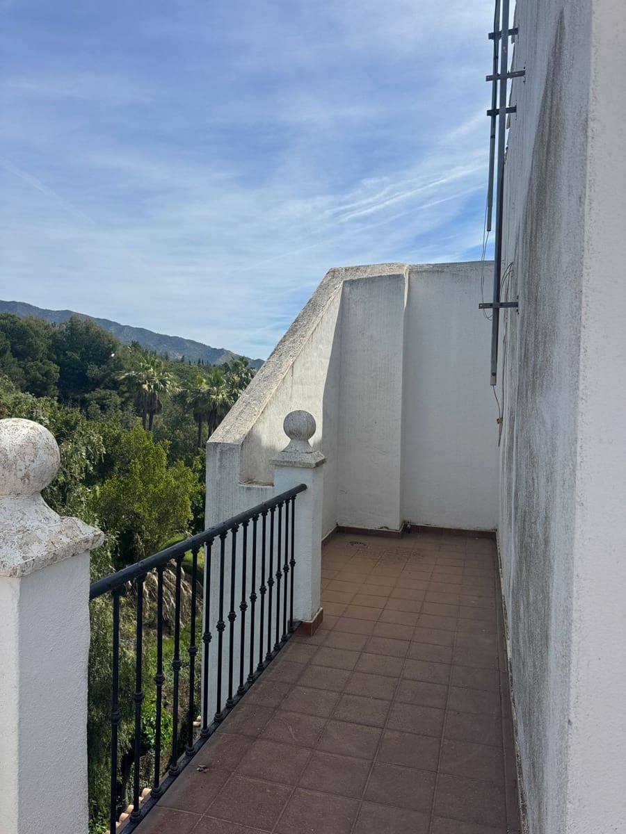 2 sypialnia Penthouse na sprzedaż w Marbella - 390 000 € (Ref: 9812144)