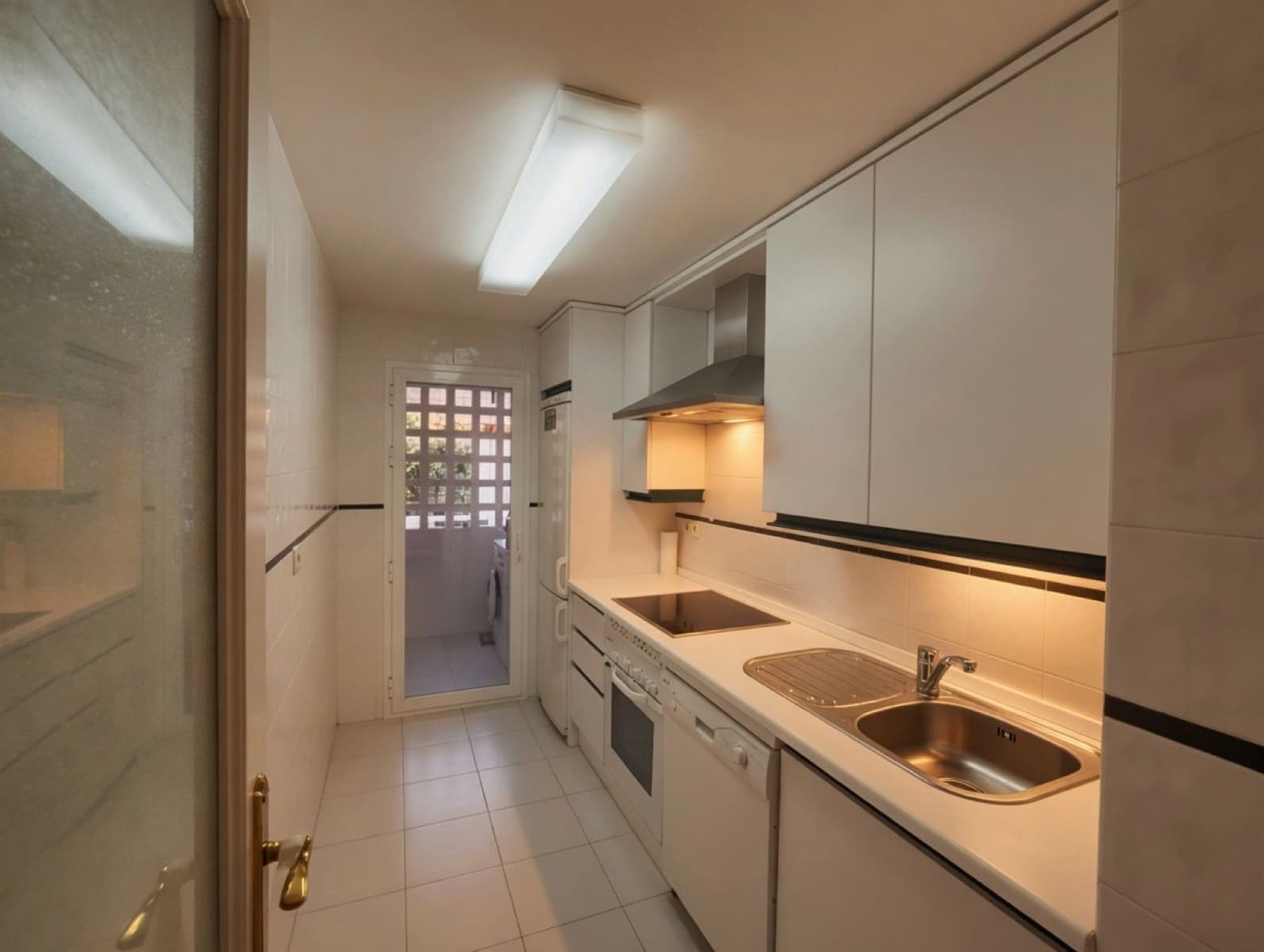 2 sovrum Lägenhet till salu i Nueva Andalucia - 413 000 € (Ref: 9812146)