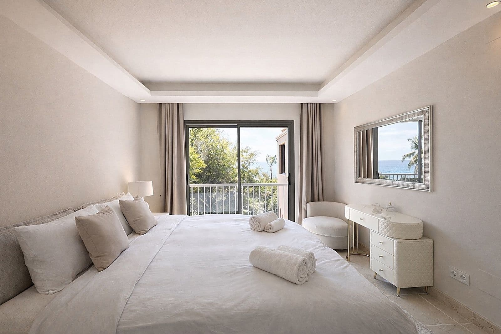3 slaapkamer Appartement te koop in Los Flamingos - € 895.000 (Ref: 9812149)