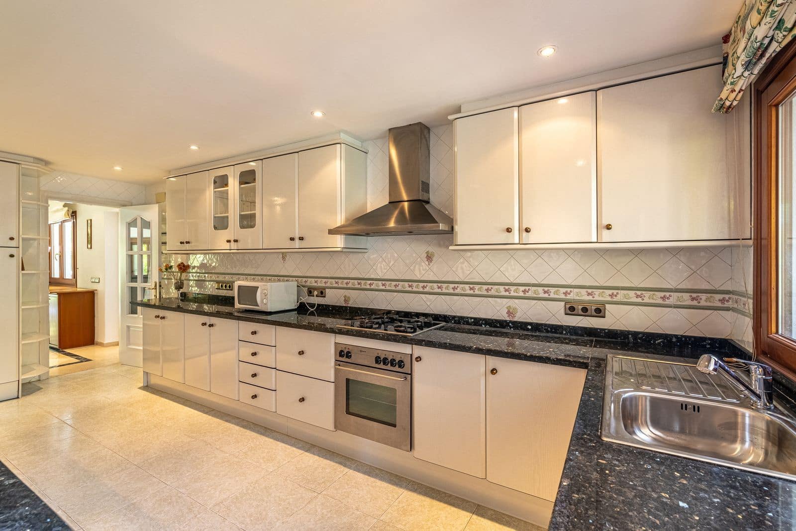 5 soverom Villa til salgs i New Golden Mile - € 2 400 000 (Ref: 9812152)