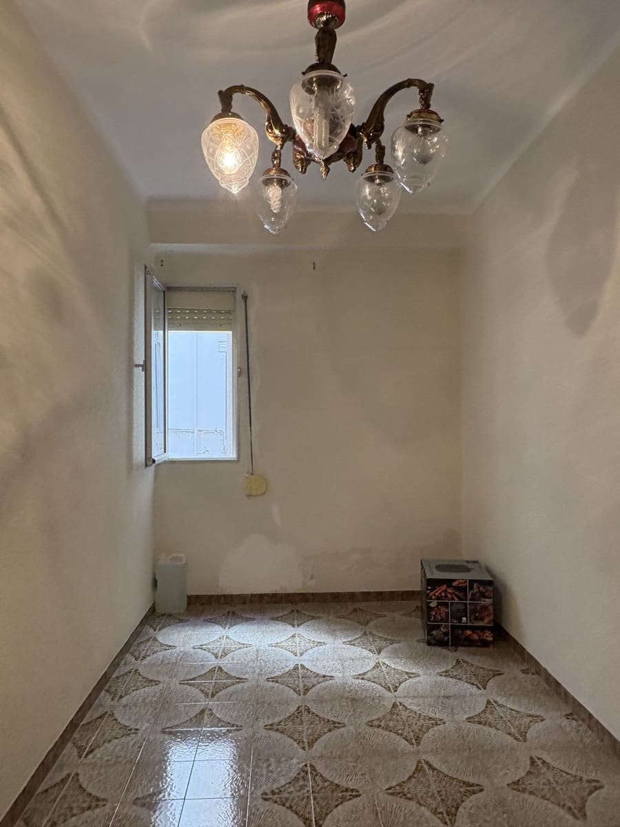 4 sypialnia Apartament na sprzedaż w Miasto Malaga - 320 000 € (Ref: 9812158)