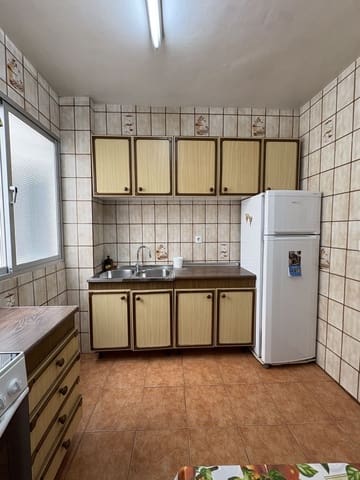 4 sypialnia Apartament na sprzedaż w Centro, Miasto Málaga - 320 000 € (Ref: 9812158)