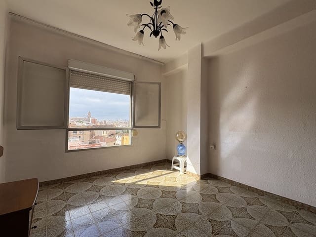 4 sypialnia Apartament na sprzedaż w Centro, Miasto Málaga - 320 000 € (Ref: 9812158)