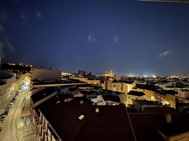 4 sypialnia Apartament na sprzedaż w Centro, Miasto Málaga - 320 000 € (Ref: 9812158)