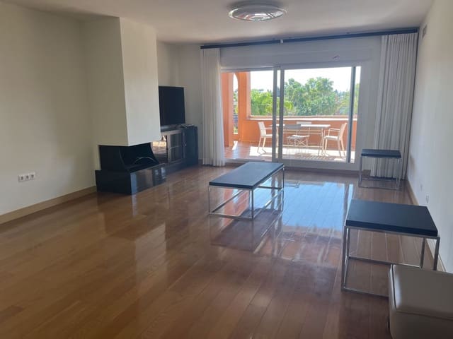 3 bedroom Apartment for sale in Atalaya-Isdabe, Estepona - € 950,000 (Ref: 9812163)