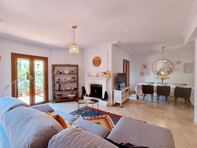 3 soveværelse Byhus til salg i La Alcaidesa - € 630.000 (Ref: 9812166)