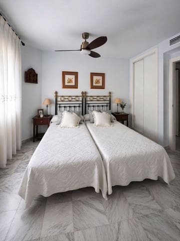 2 sypialnia Apartament na sprzedaż w Nueva Andalucia, Marbella - 550 000 € (Ref: 9812167)