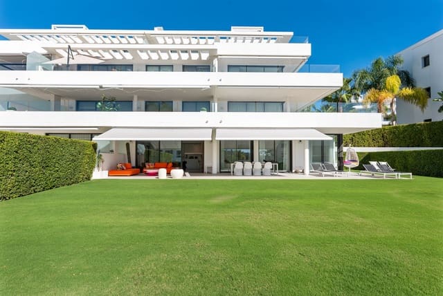 Apartamento de 3 habitaciones en Estepona en venta - 985.000 € (Ref: 9812170)