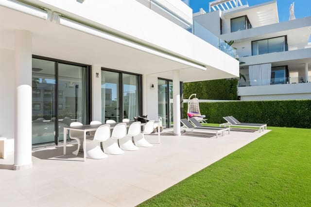 Apartamento de 3 habitaciones en Estepona en venta - 985.000 € (Ref: 9812170)
