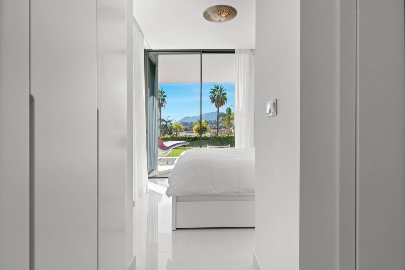Apartamento de 3 habitaciones en Estepona en venta - 985.000 € (Ref: 9812170)
