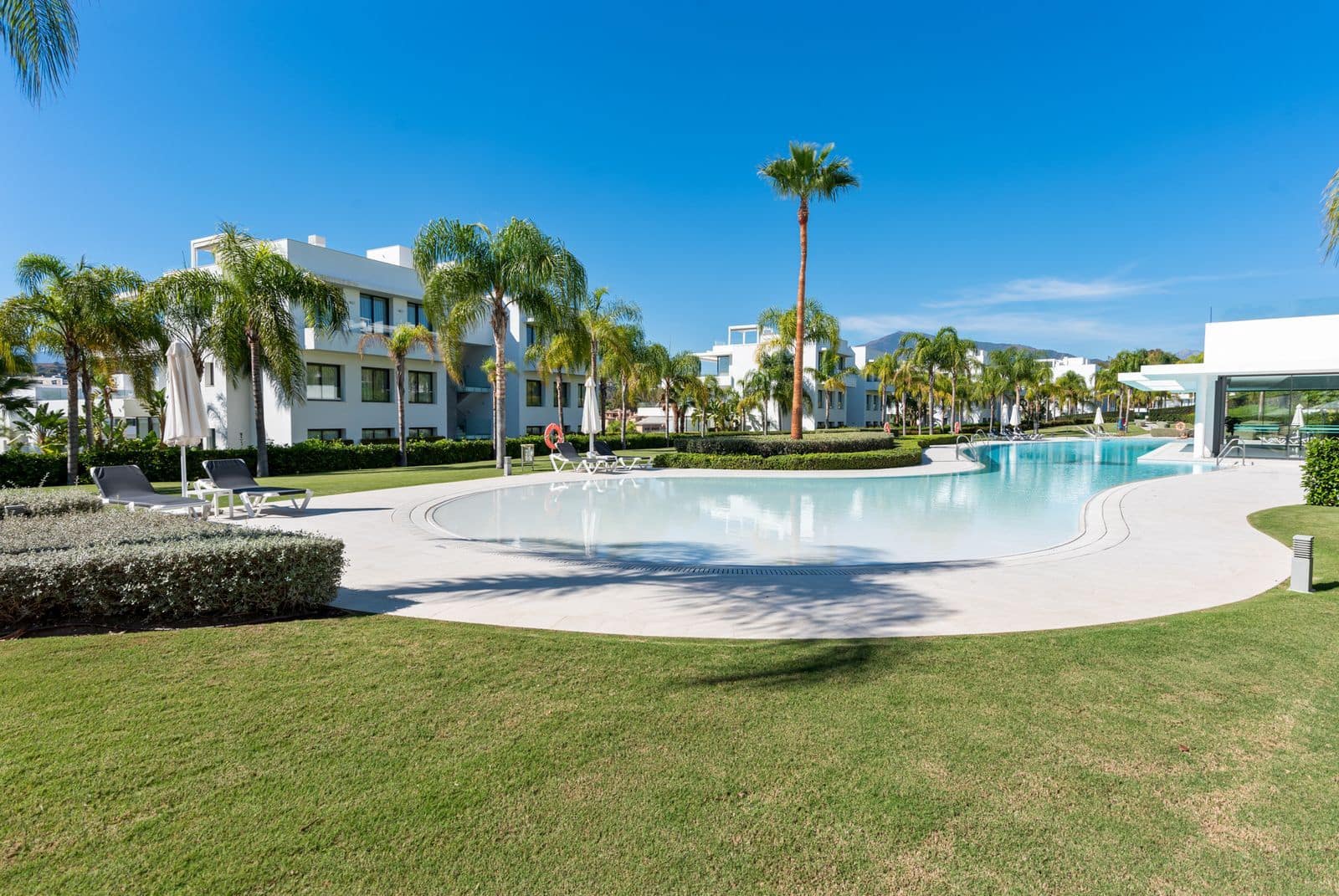 Apartamento de 3 habitaciones en Estepona en venta - 985.000 € (Ref: 9812170)