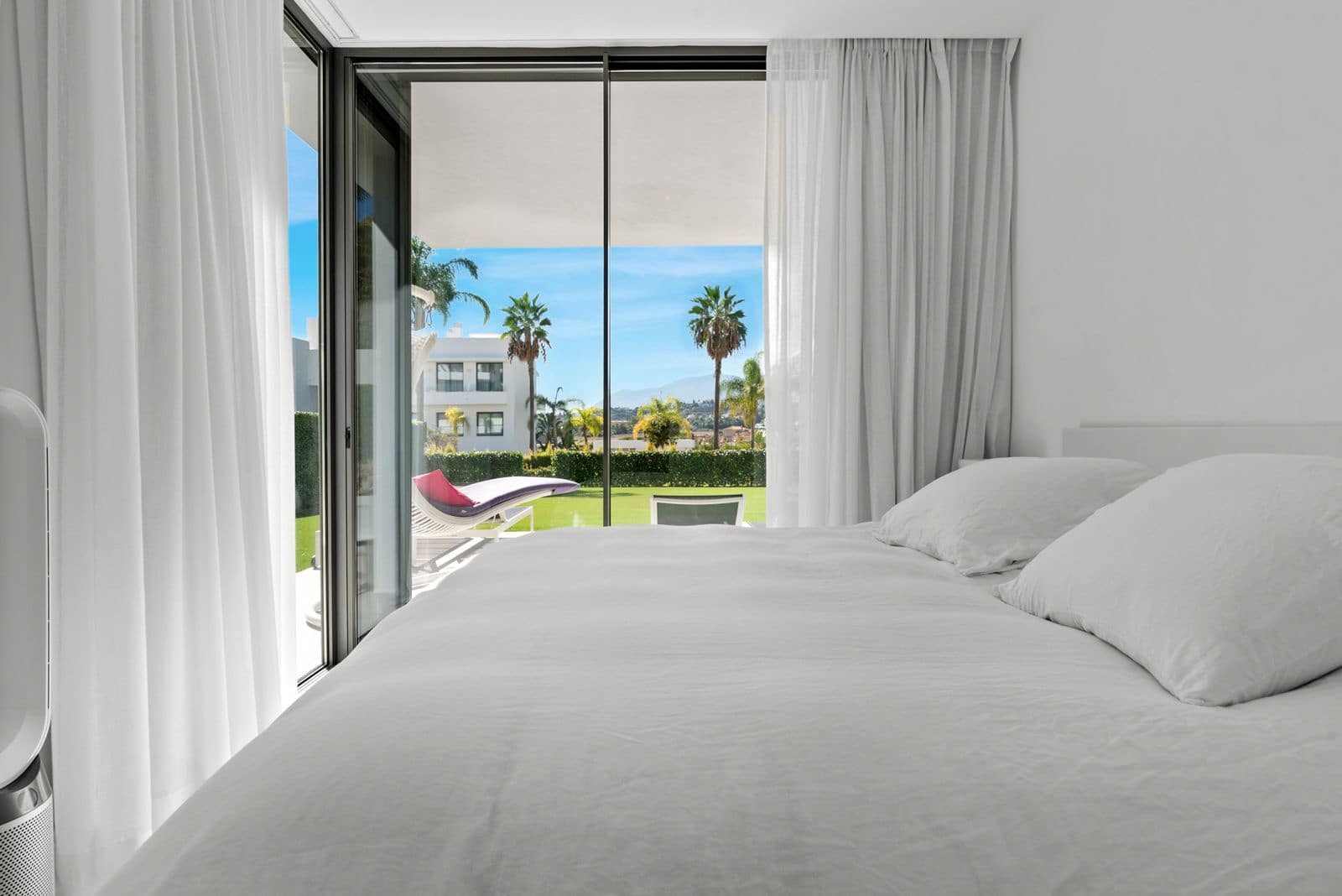 Apartamento de 3 habitaciones en Estepona en venta - 985.000 € (Ref: 9812170)
