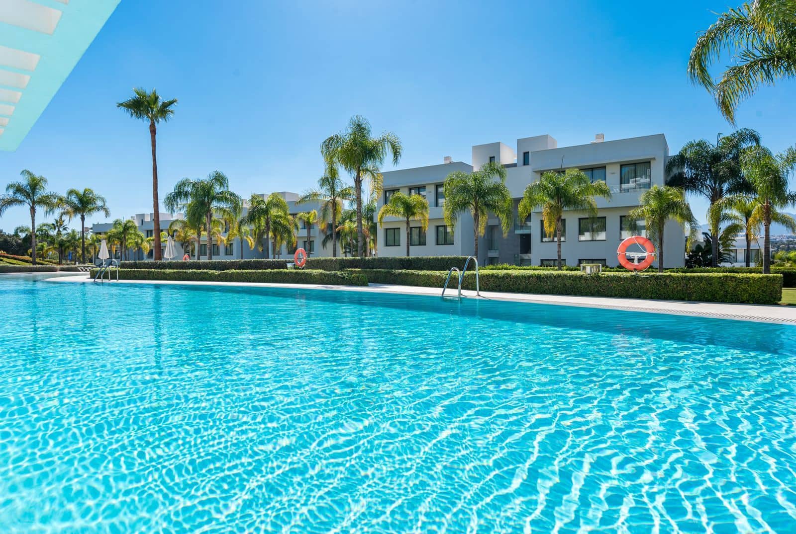 Apartamento de 3 habitaciones en Estepona en venta - 985.000 € (Ref: 9812170)