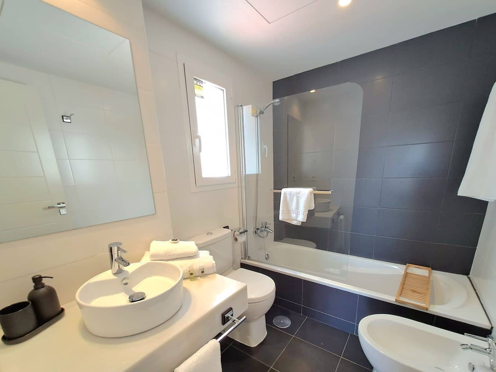 2 quarto Apartamento para venda em Estepona - 320 000 € (Ref: 9812172)