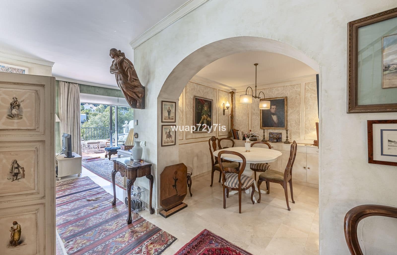 2 slaapkamer Halfvrijstaande villa te koop in Benahavis - € 925.000 (Ref: 9812173)
