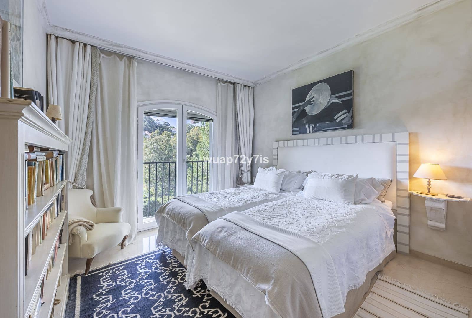 2 slaapkamer Halfvrijstaande villa te koop in Benahavis - € 925.000 (Ref: 9812173)