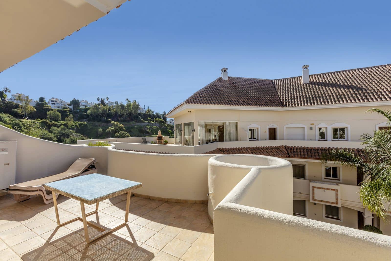 2 Zimmer Apartment zu verkaufen in Nueva Andalucia - 475.000 € (Ref: 9812174)
