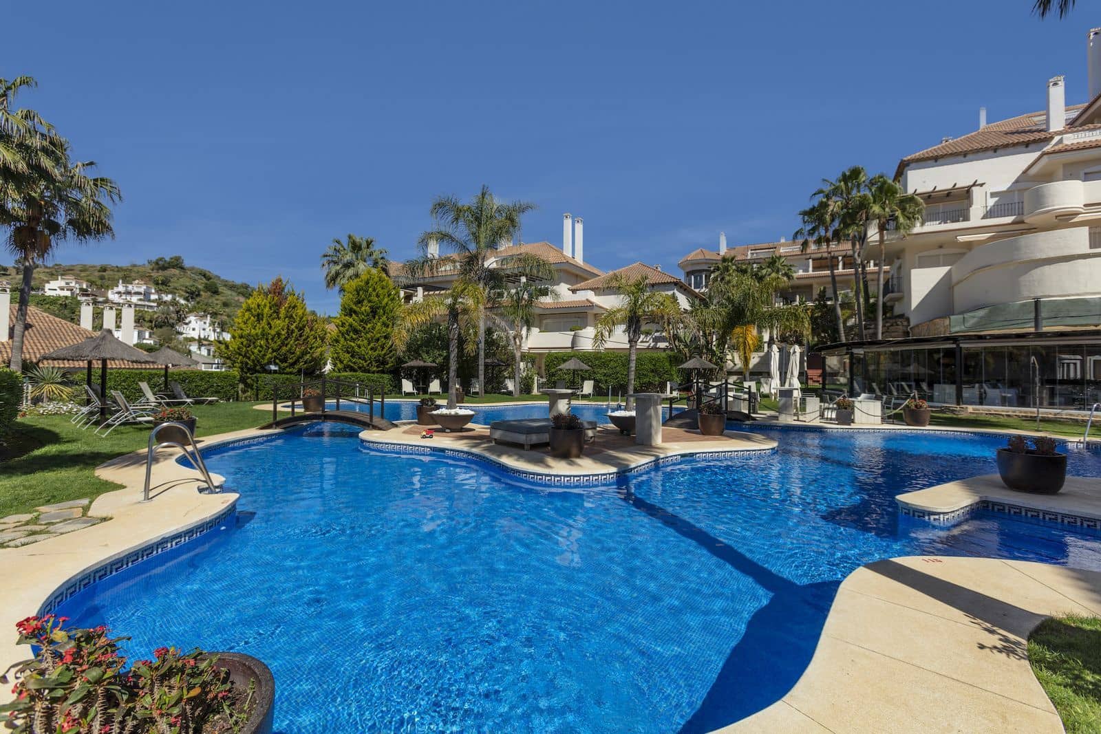 2 Zimmer Apartment zu verkaufen in Nueva Andalucia - 475.000 € (Ref: 9812174)