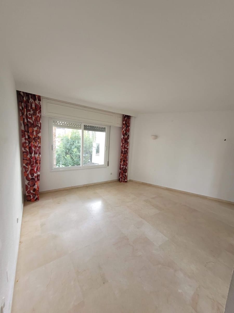 3 sypialnia Apartament na sprzedaż w El Velerin - 665 000 € (Ref: 9812175)