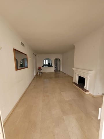3 sypialnia Apartament na sprzedaż w El Velerín, Estepona - 665 000 € (Ref: 9812175)