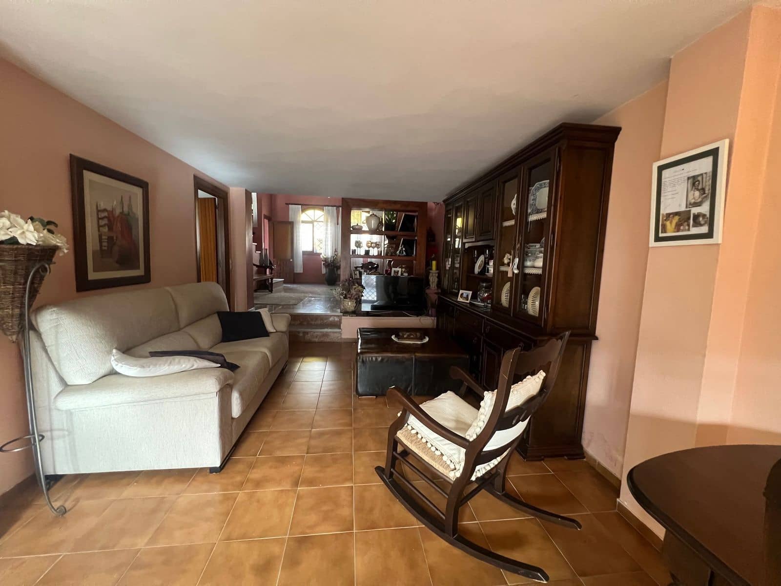 6 sovrum Semi-fristående Villa till salu i Estepona - 620 000 € (Ref: 9812177)