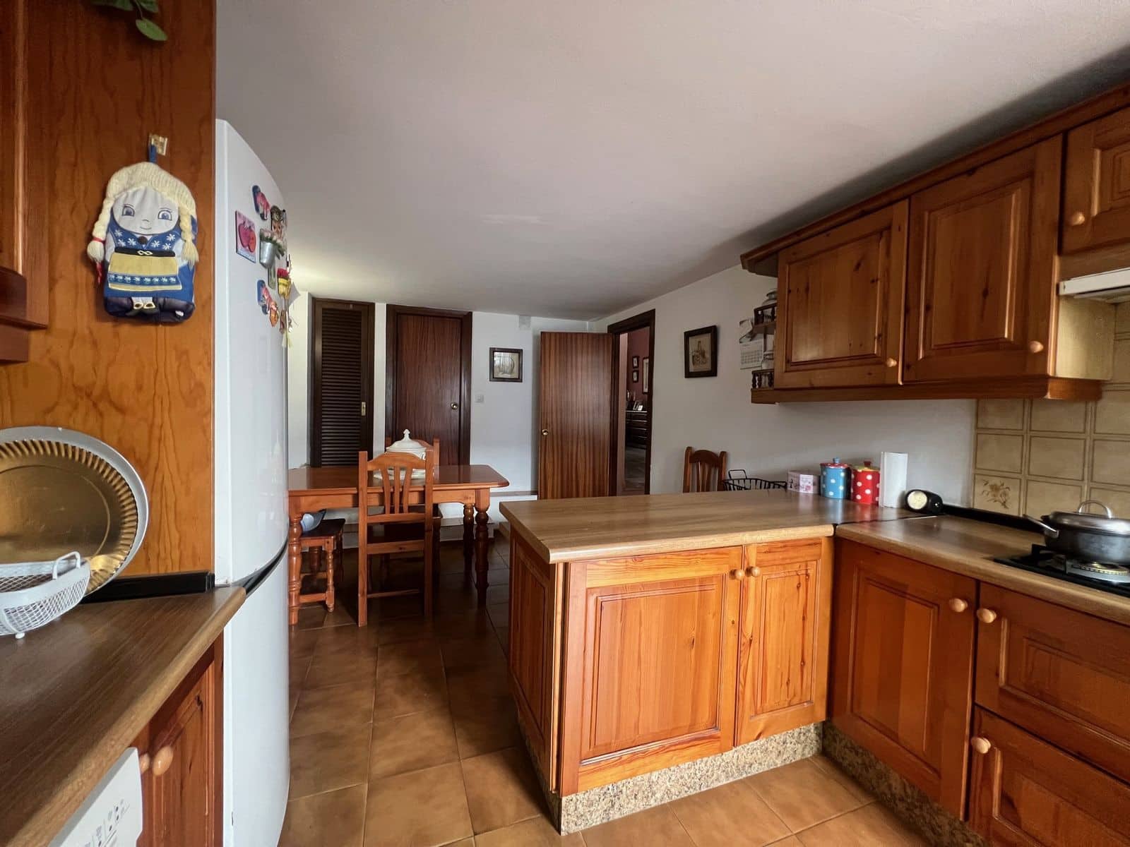 6 sovrum Semi-fristående Villa till salu i Estepona - 620 000 € (Ref: 9812177)