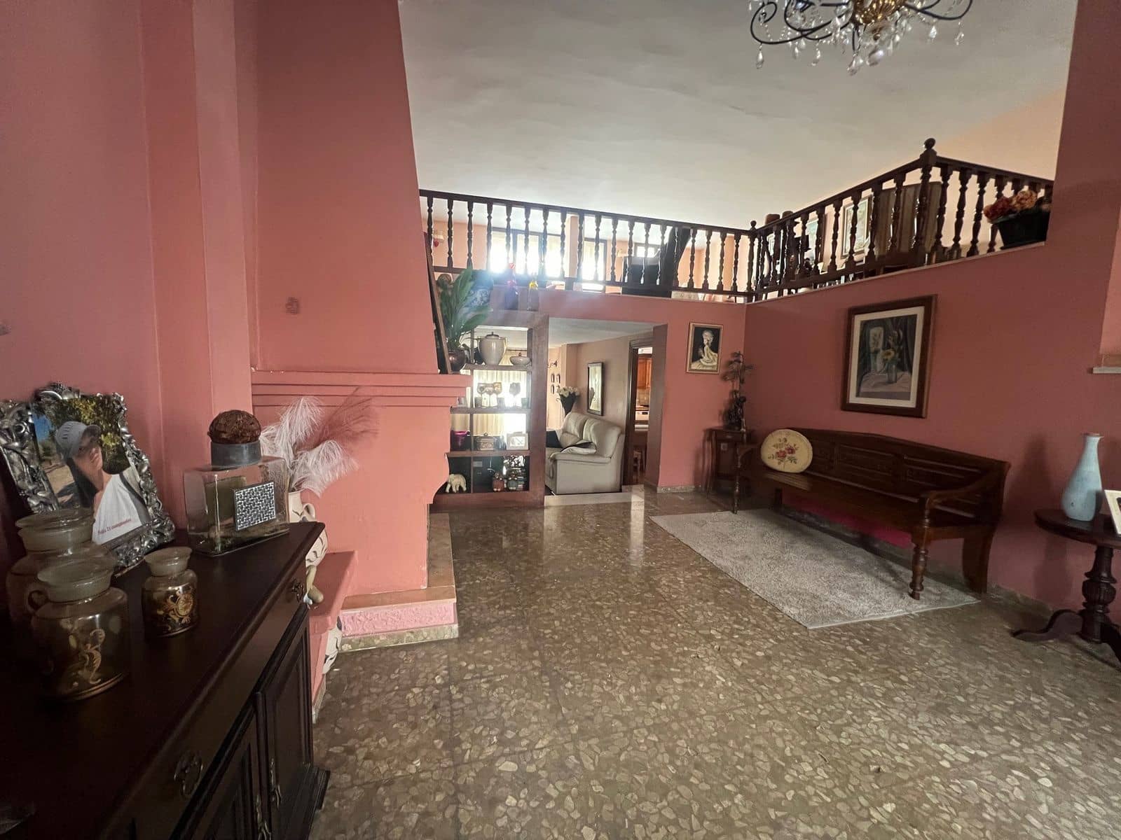 6 sovrum Semi-fristående Villa till salu i Estepona - 620 000 € (Ref: 9812177)